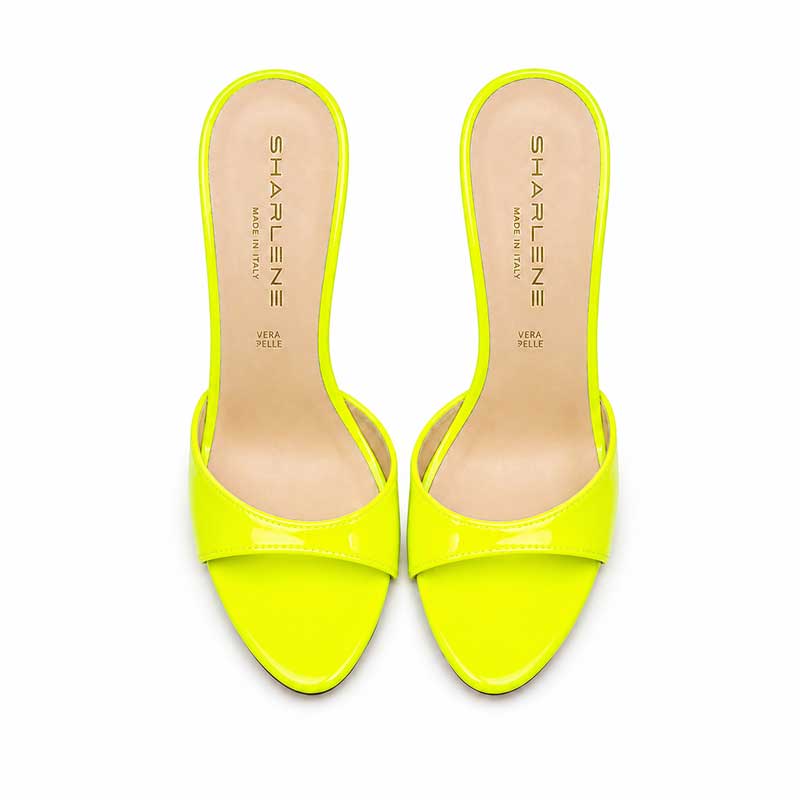 mules vernice gialla fluo