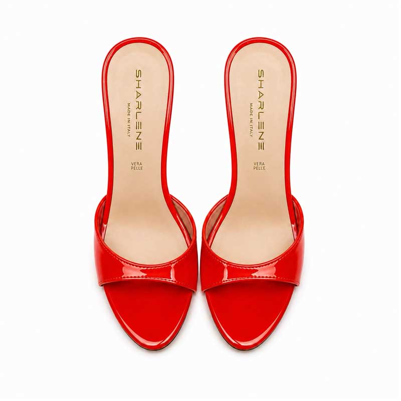 mules vernice rossa